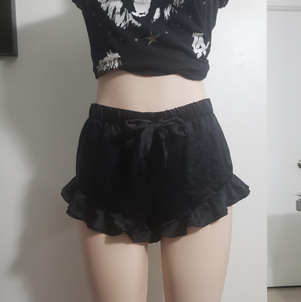 Silk Victoria’s Secret pajama shorts - Picture 4 of 10